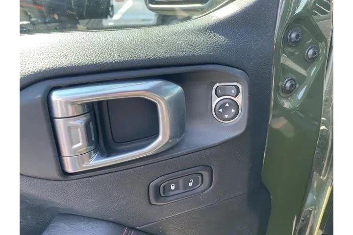 $37522 : Jeep Wrangler Unlimited 2021 image 5