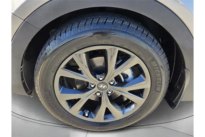 $15487 : Hyundai SANTA FE Sport 2017 image 9