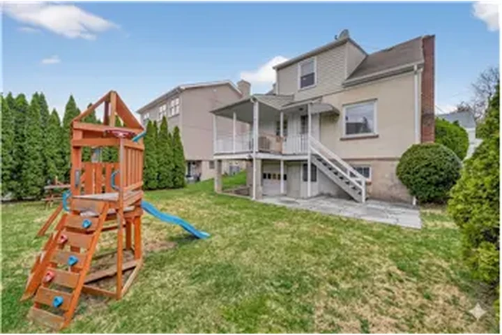 $5899 : Rental property with 3 bedro image 6