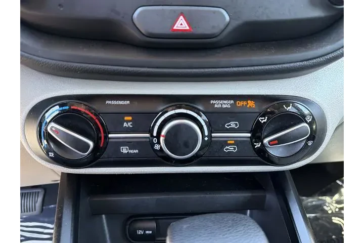 $17295 : Kia Soul 2025 LX 4dr Crossov image 6