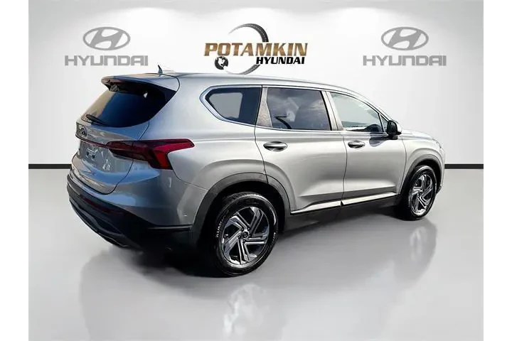 $18861 : Hyundai SANTA FE 2023 SE 4dr image 5