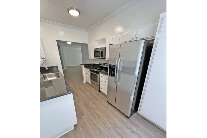 $1200 : Apartamento de 2 habitaciones image 1