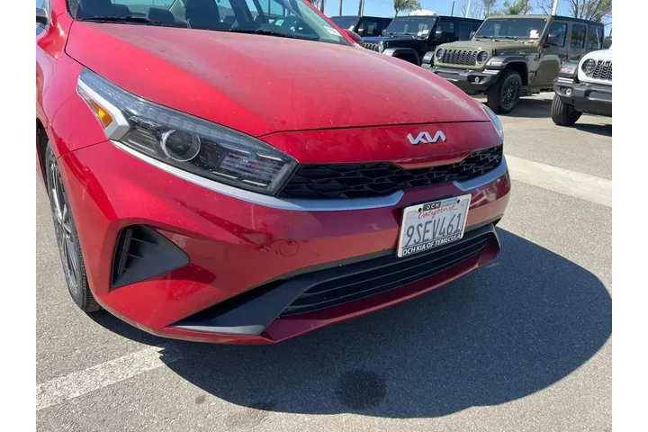 $16805 : Kia Forte 2023 LX 4dr Sedan image 10