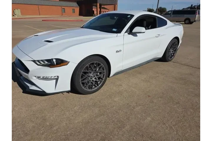 $31305 : Ford Mustang 2019 GT 2dr Fas image 3