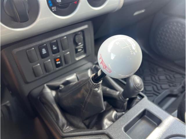 2008 Toyota FJ Cruiser Sport image 9