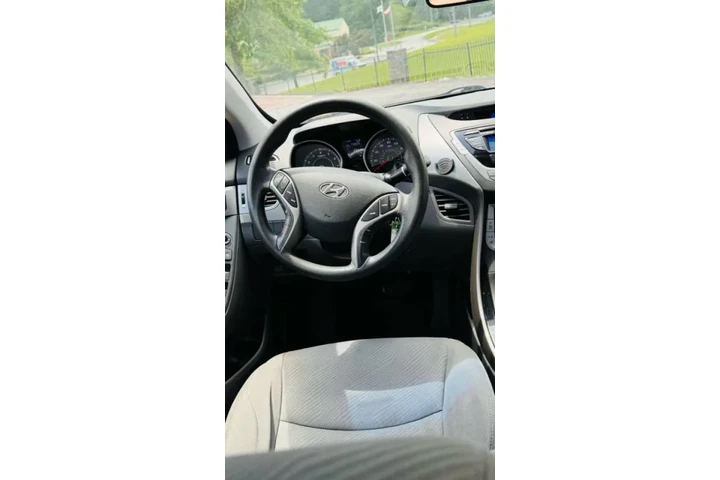 $4500 : 2013 Elantra GLS image 5