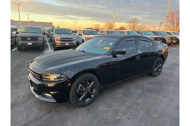 $19000 : Dodge Charger 2020 AWD SXT 4 image 2