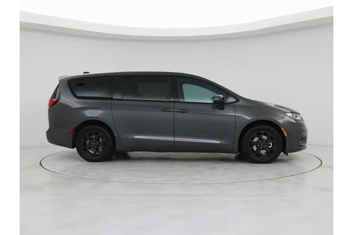 $29998 : Chrysler Pacifica Plug-In Hy image 7