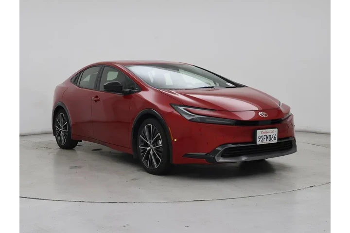 $30998 : Toyota Prius 2024 XLE 4dr Ha image 1