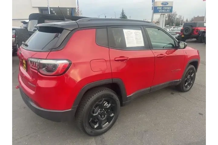 $25988 : Jeep Compass 2023 4x4 Trailh image 8