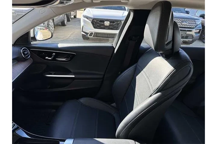 $32629 : Mercedes-Benz C-Class 2022 C image 8