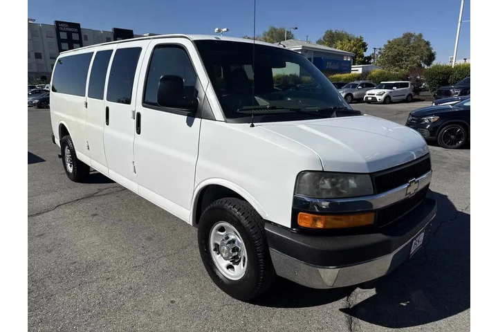 $14910 : 2013 Express Passenger LT image 5