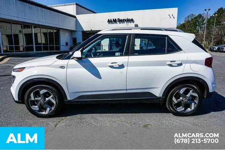 $18420 : Hyundai VENUE 2025 SEL 4dr C image 6