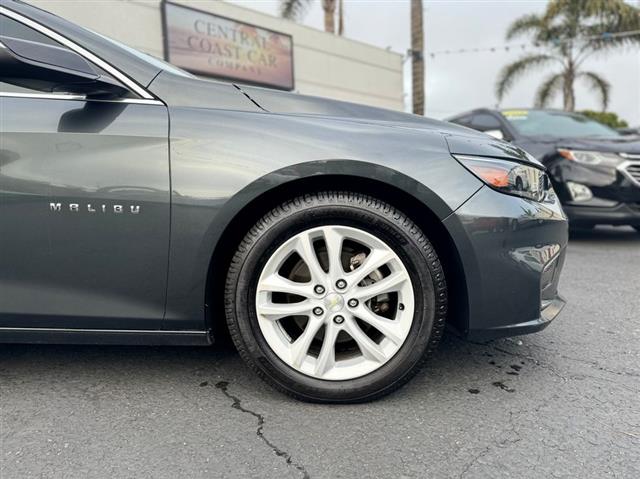 $11495 : 2017 Malibu LT image 6