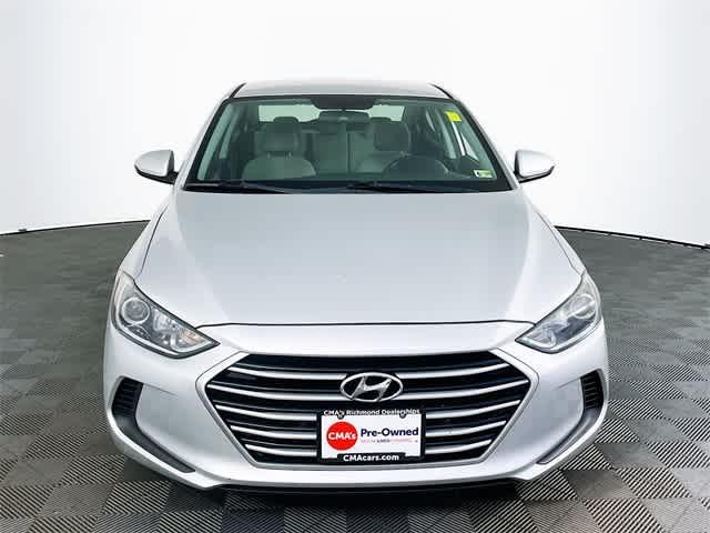 $9282 : PRE-OWNED 2017 HYUNDAI ELANTR image 3