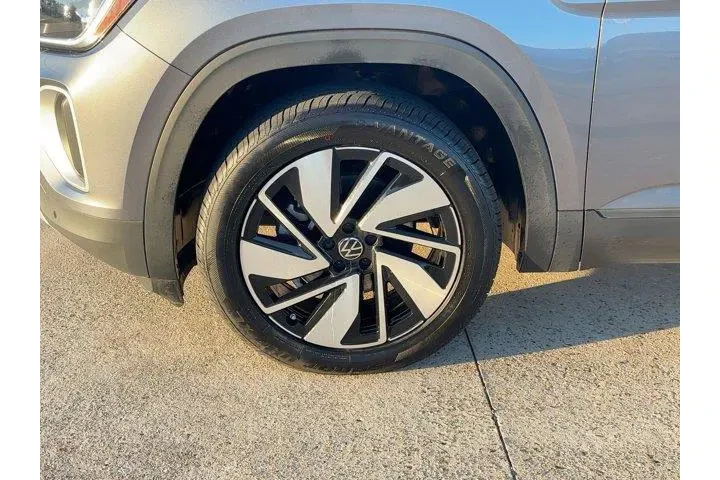 $27800 : Volkswagen Atlas 2024 SE 4dr image 10