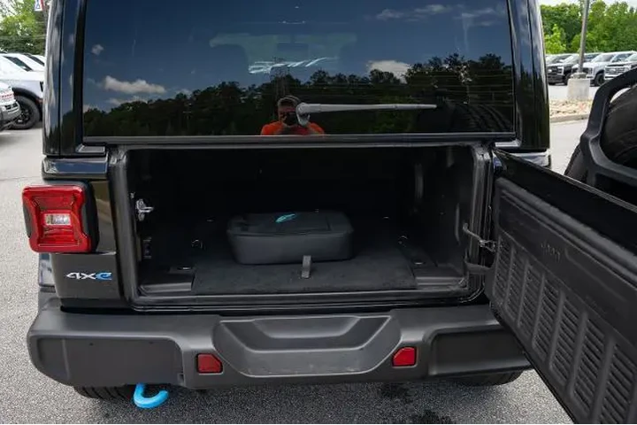$31999 : Jeep Wrangler 2023 4x4 High image 9