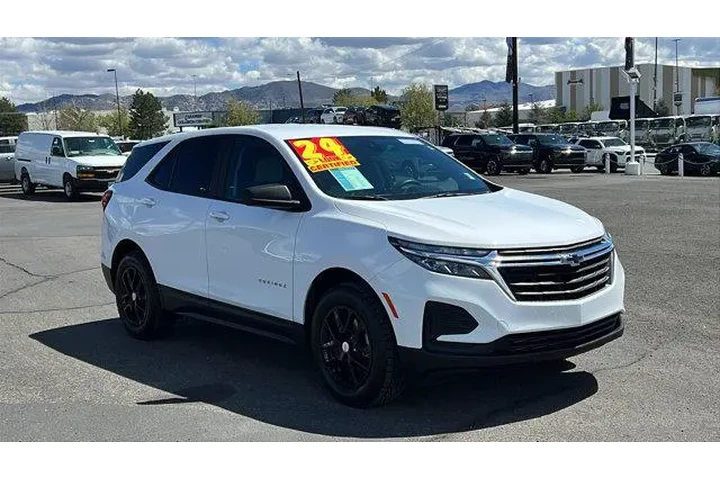 $26984 : Chevrolet Equinox 2024 4x4 L image 3