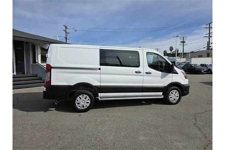 $32719 : Ford Transit 2024 250 3dr SW image 3