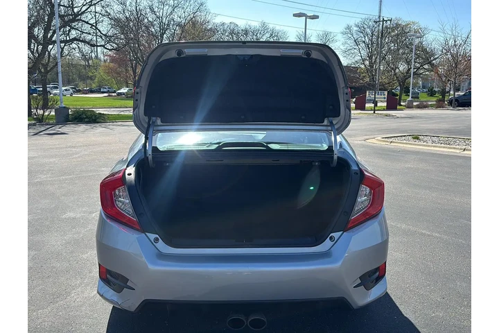 $20000 : 2020 Civic Sport image 6