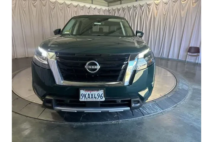 $26995 : Nissan Pathfinder 2024 SL 4d image 2
