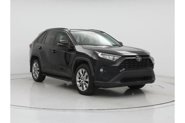 $27998 : Toyota RAV4 2021 XLE Premium image 1
