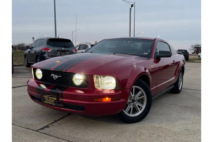 $6999 : 2005 Mustang V6 Deluxe Coupe image 8