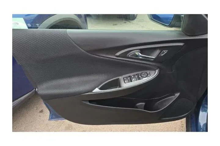 $25990 : Chevrolet Malibu 2025 RS 4dr image 7