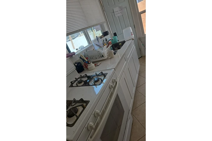 $1100 : Cuarto de renta /N.Hollywood image 6