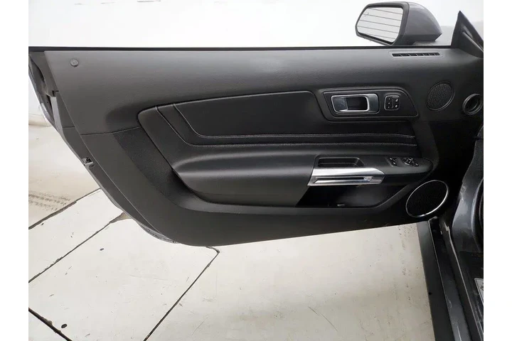 $26998 : Ford Mustang 2021 EcoBoost 2 image 10