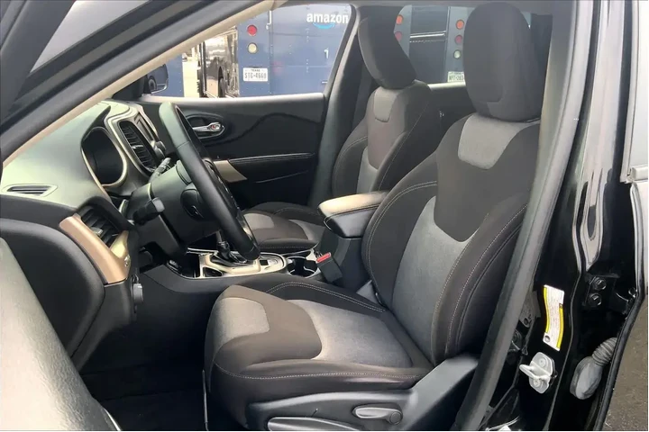 $8247 : Jeep Cherokee 2017 Sport 4dr image 7