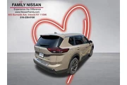 $25247 : Nissan Rogue 2025 AWD SV 4dr thumbnail