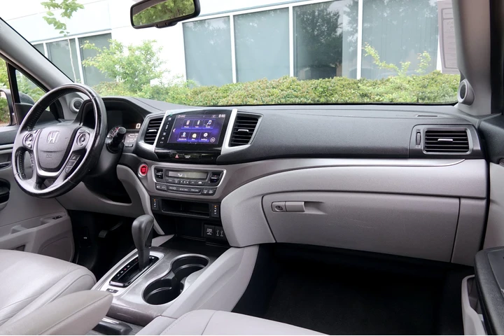 $14490 : 2016 Pilot EX-L image 7