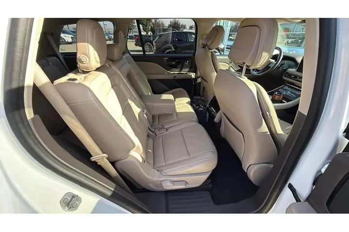 $33950 : Lincoln Aviator 2020 AWD Res image 2