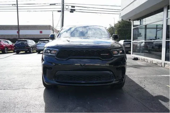 $32980 : Dodge Durango 2023 AWD GT 4d image 2