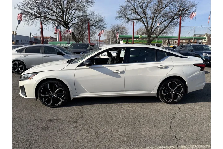 $23190 : Nissan Altima 2024 AWD 2.5 S image 4