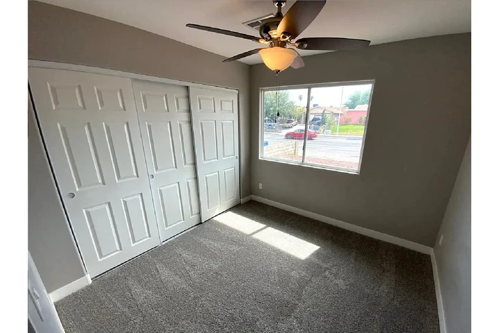 $1000 : UPGRADED NEW APPLIANCES HOME image 5