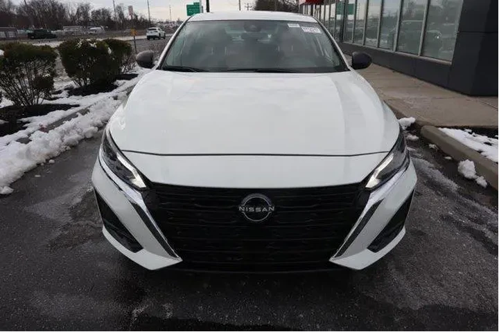 $20594 : Nissan Altima 2025 2.5 S 4dr image 4