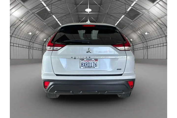 $17995 : Mitsubishi Eclipse Cross 202 image 5