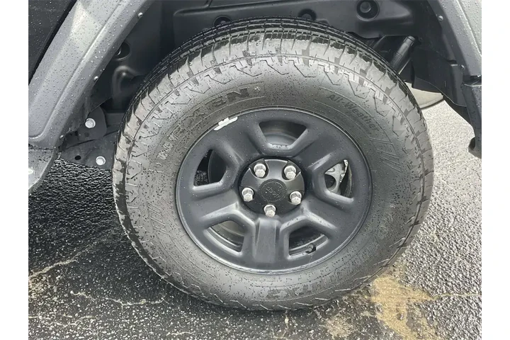 $32999 : Jeep Wrangler 2025 4x4 Sport image 9