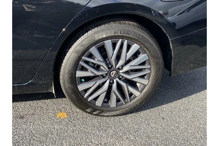 $18398 : Nissan Altima 2025 2.5 SV 4d image 9