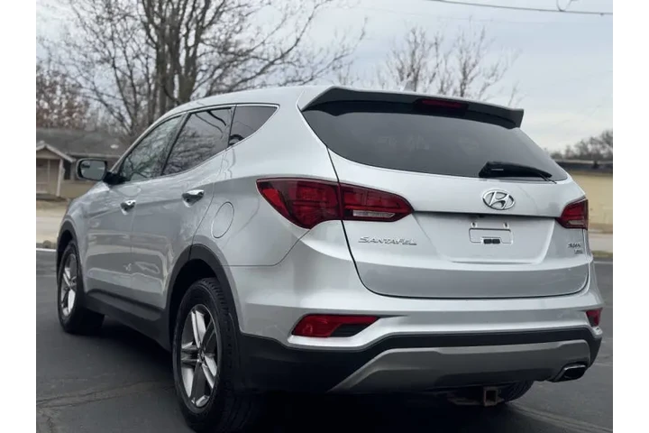 $7999 : 2017 Santa Fe Sport 2.4L image 7