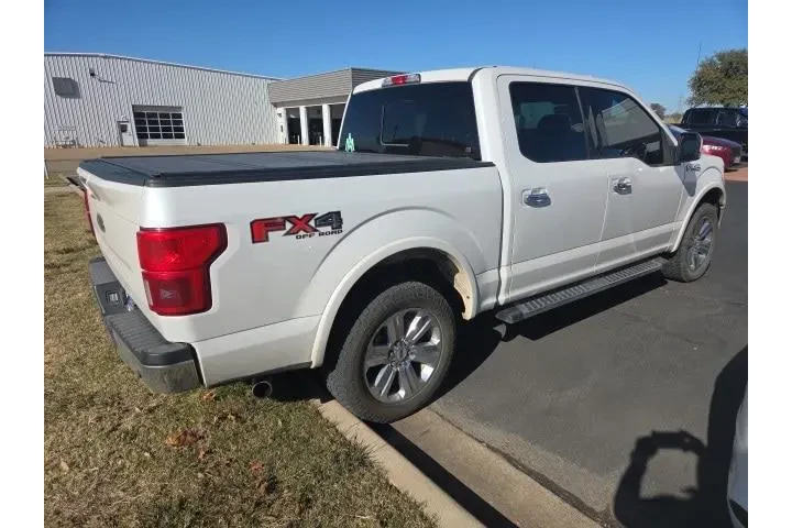 $28714 : Ford F-150 2018 4x4 Lariat 4 image 2