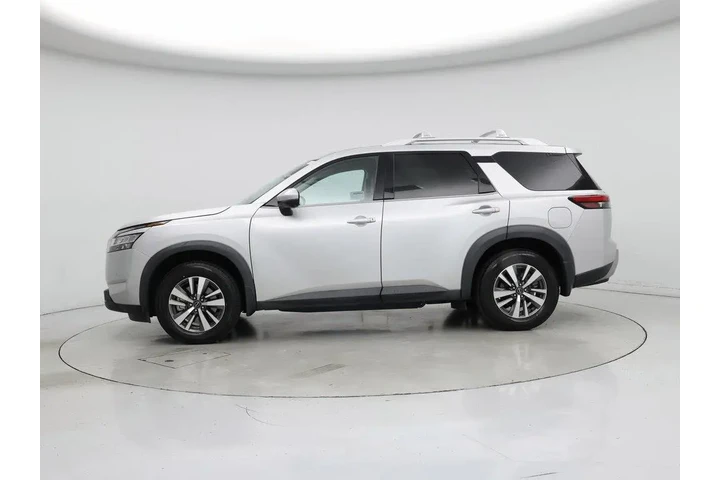 $29998 : Nissan Pathfinder 2023 SL 4d image 3