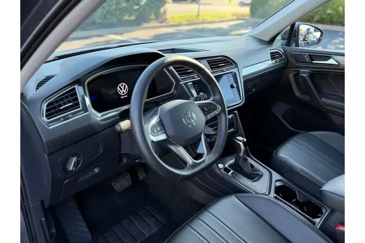 $22500 : Volkswagen Tiguan 2024 SE 4d image 10