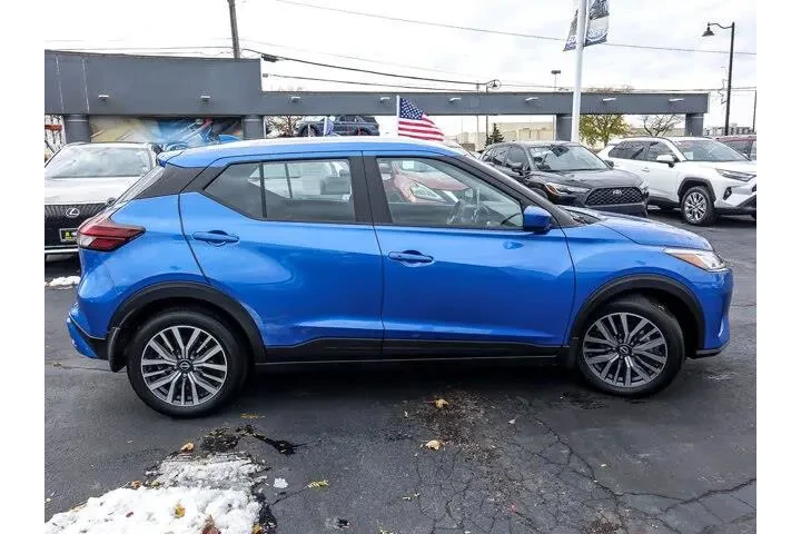 $20890 : Nissan Kicks 2024 SV 4dr Cro image 9