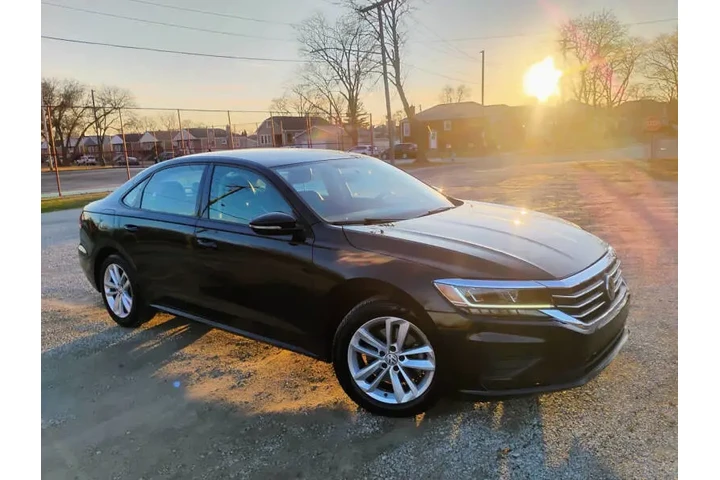 $12997 : 2020 Passat S image 4