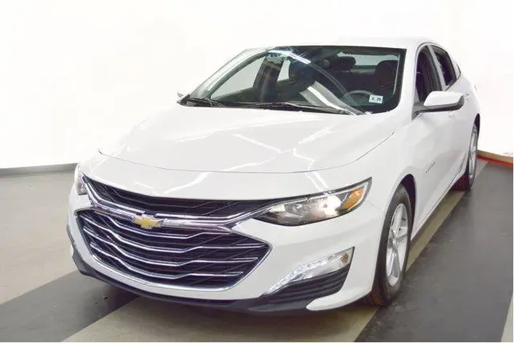 $20994 : Chevrolet Malibu 2024 LT 4dr image 4
