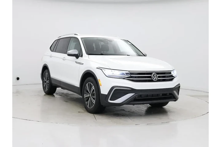 $23998 : Volkswagen Tiguan 2024 Wolfs image 1