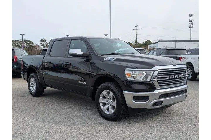$32995 : Ram 1500 2024 4x2 Laramie 4d image 3